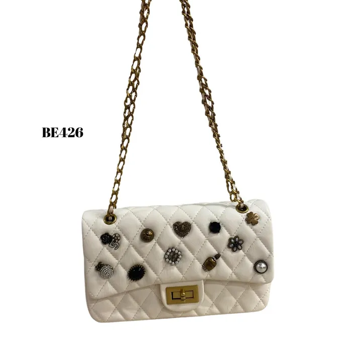 Bolso blanco detalles dorados apliques be426