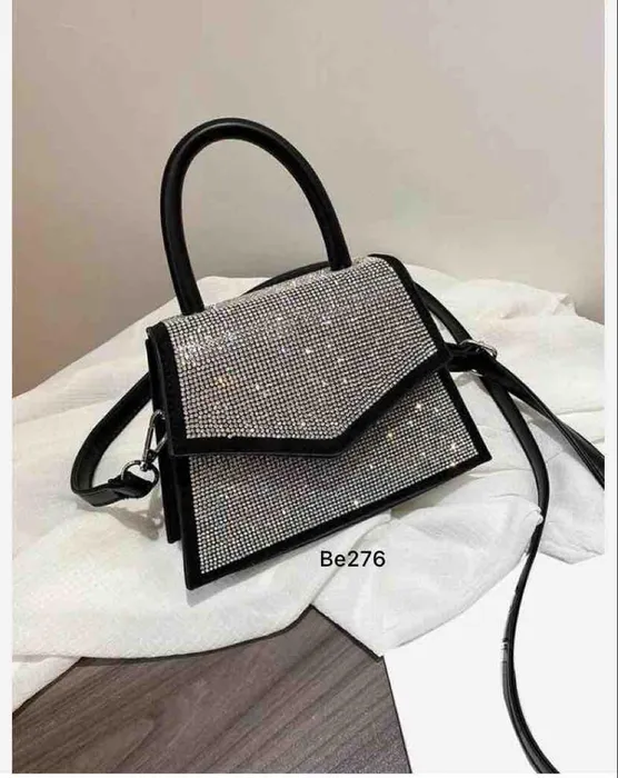 Bolso Negro Apliques Brillantes BE276