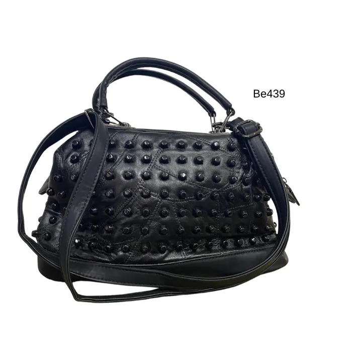 Bolso negro apliques negros BE439