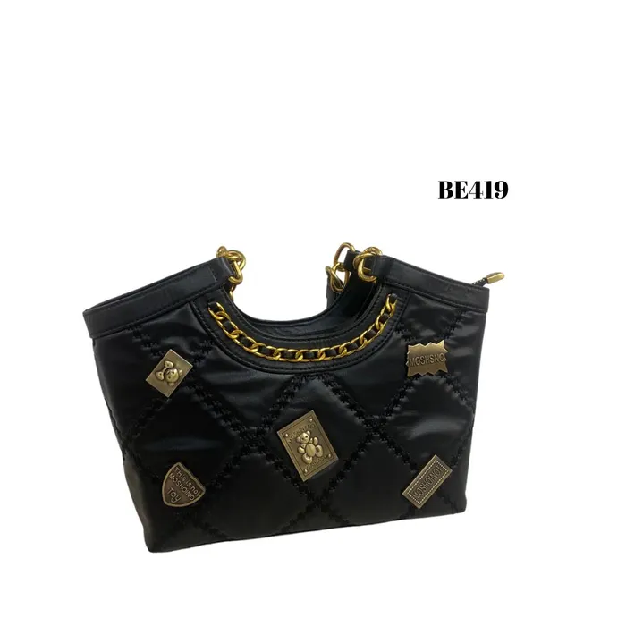 bolso negro detalles cadena dorada be419