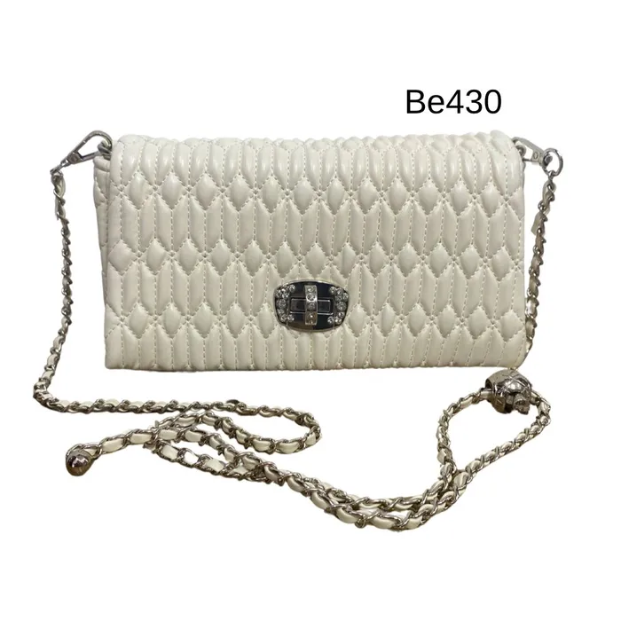 Bolso textura blanco aplique plateado BE430