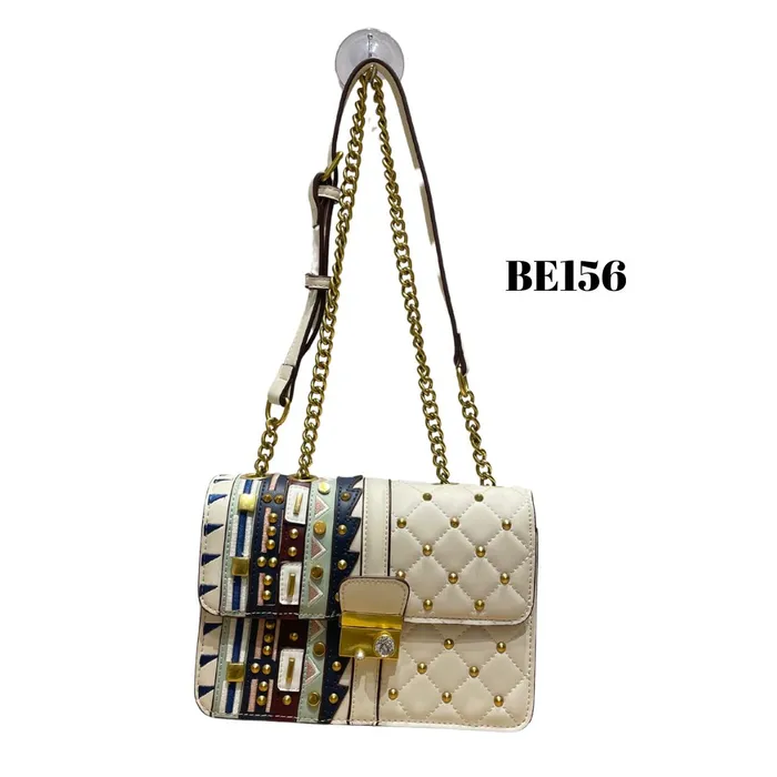 Bolso beige apliques dorados BE156