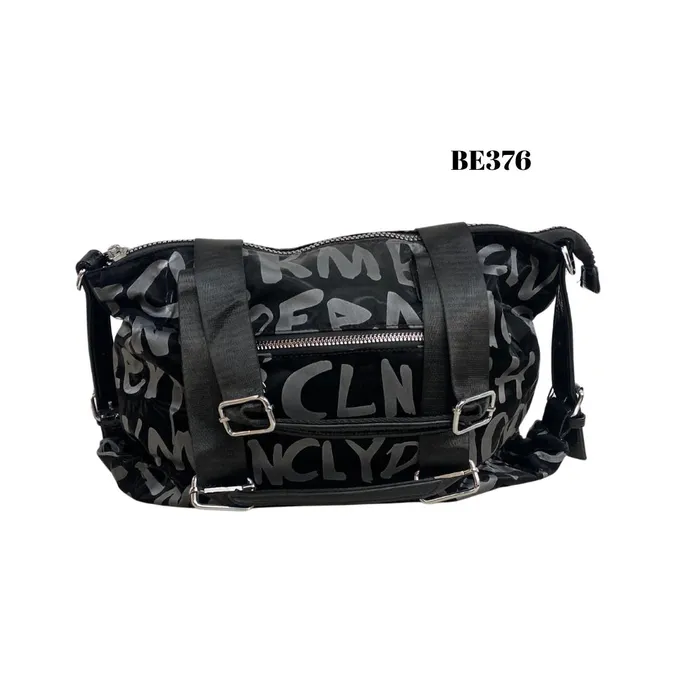 bolso negro detalles plateados be376