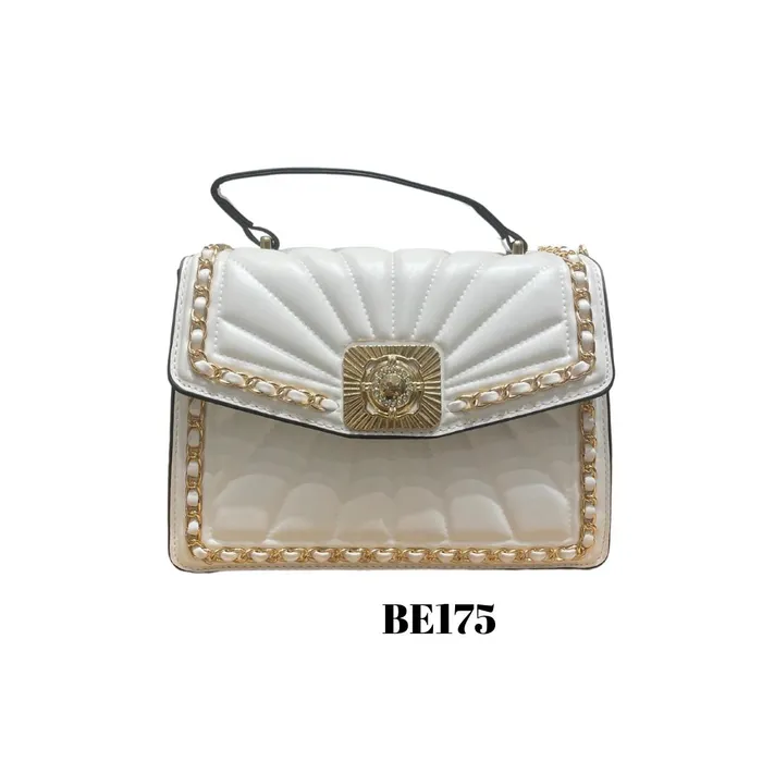 bolso blanco aplique cadena dorada be175