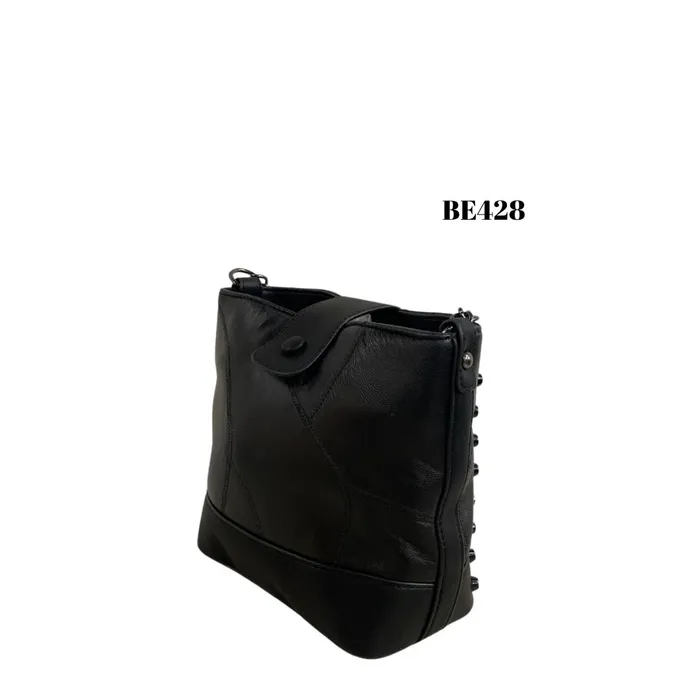 Bolso negro apliques negro cadena plomo BE428