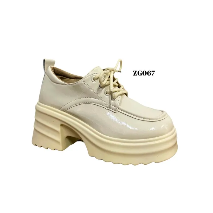 Zapato beige charol ZG067 T36