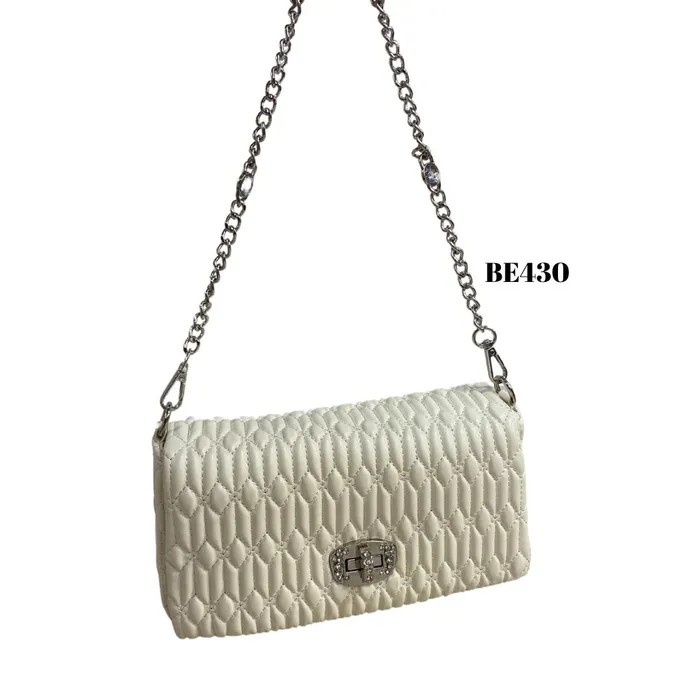 Bolso textura blanco aplique plateado BE430