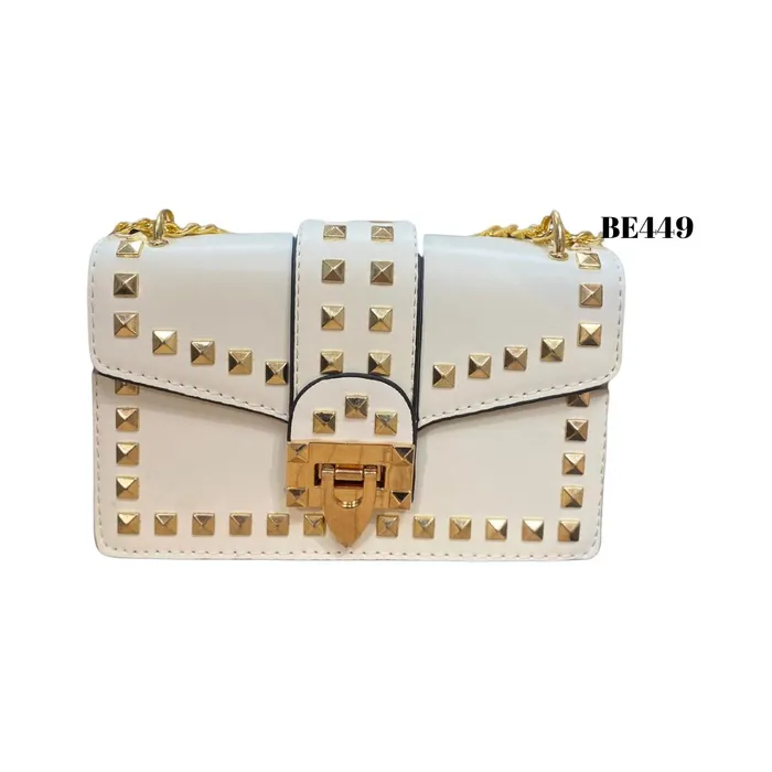 Bolso blanco apliques cadena dorado BE449