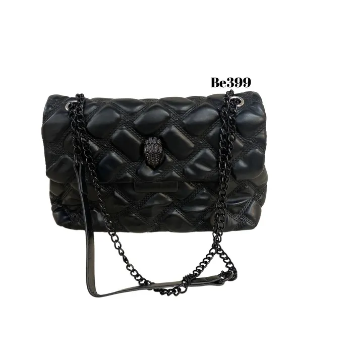 Bolso textura negro aplique cadena negro BE399