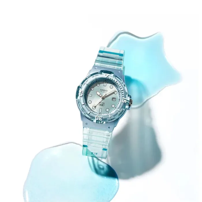 Reloj Casio Resina Transparente para mujer LRW-200HS-2EVDF