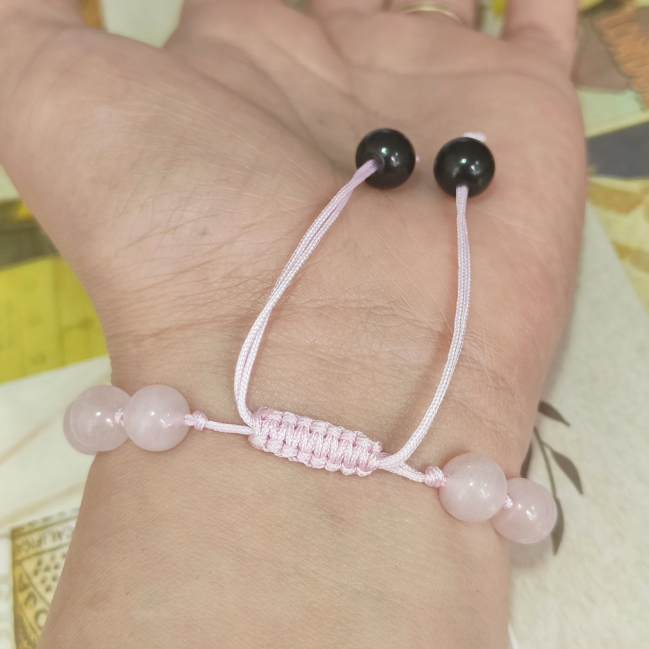 Pulsera Cuarzo Rosa Nudos Tejida + Estuche 