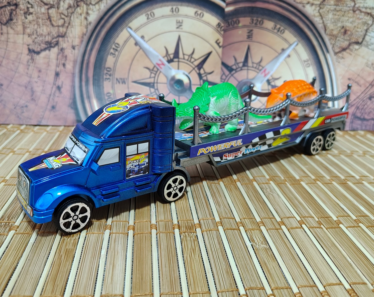 Camión Tractomula Niñera De Dinosuarios Juguete Niños