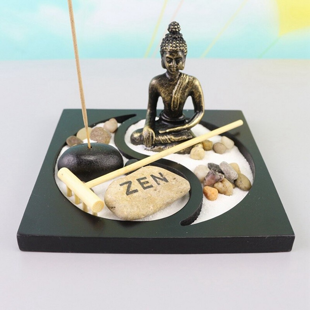 Jardín Zen Buda Sentado Yin Yang