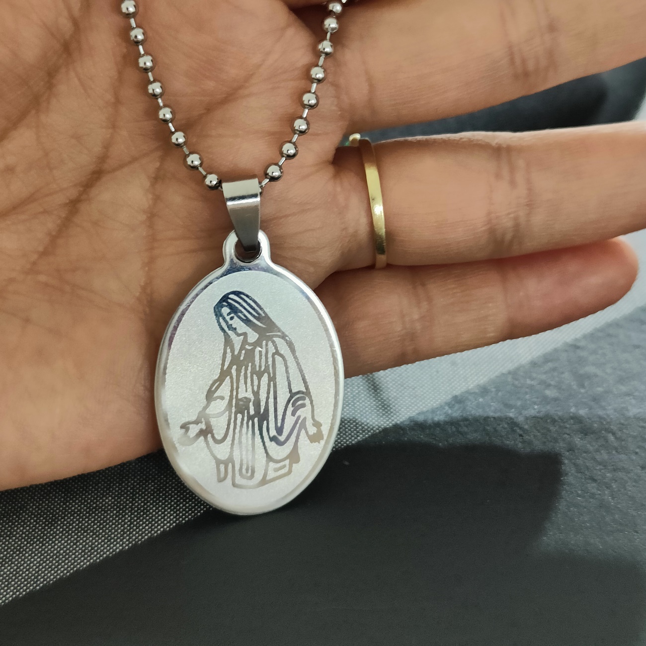 Collar Virgen Señora De Los Milagros Medalla + Estuche