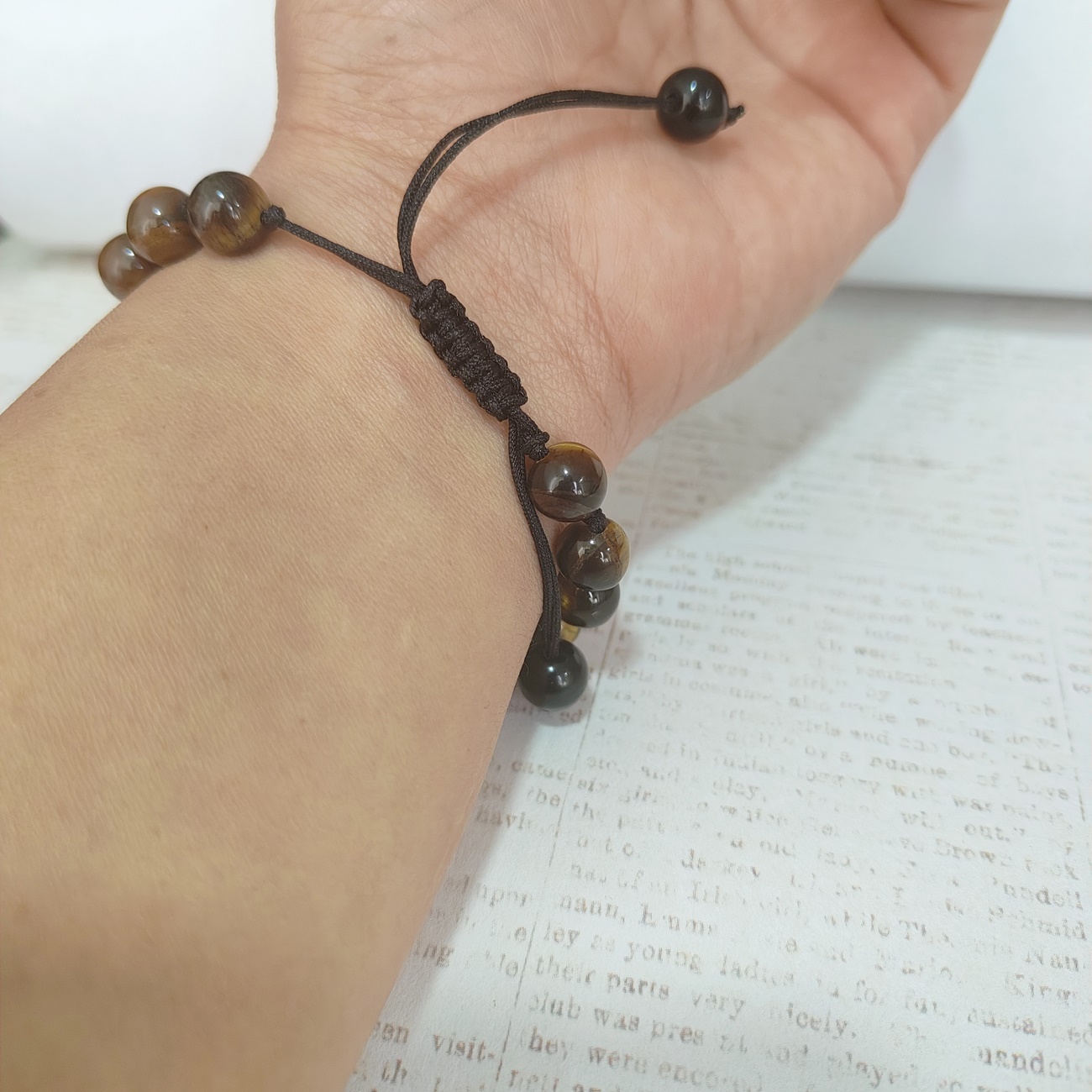 Pulsera Cuarzo Ojo De Tigre Nudos Tejida + Estuche